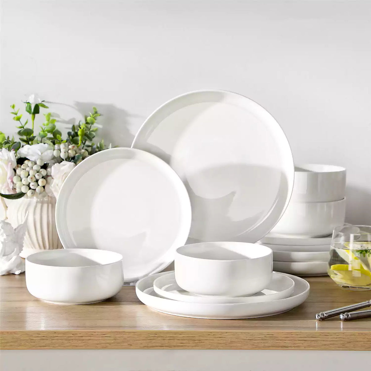 Luna Marble Pink 24 Piece Dinnerware Set for 8