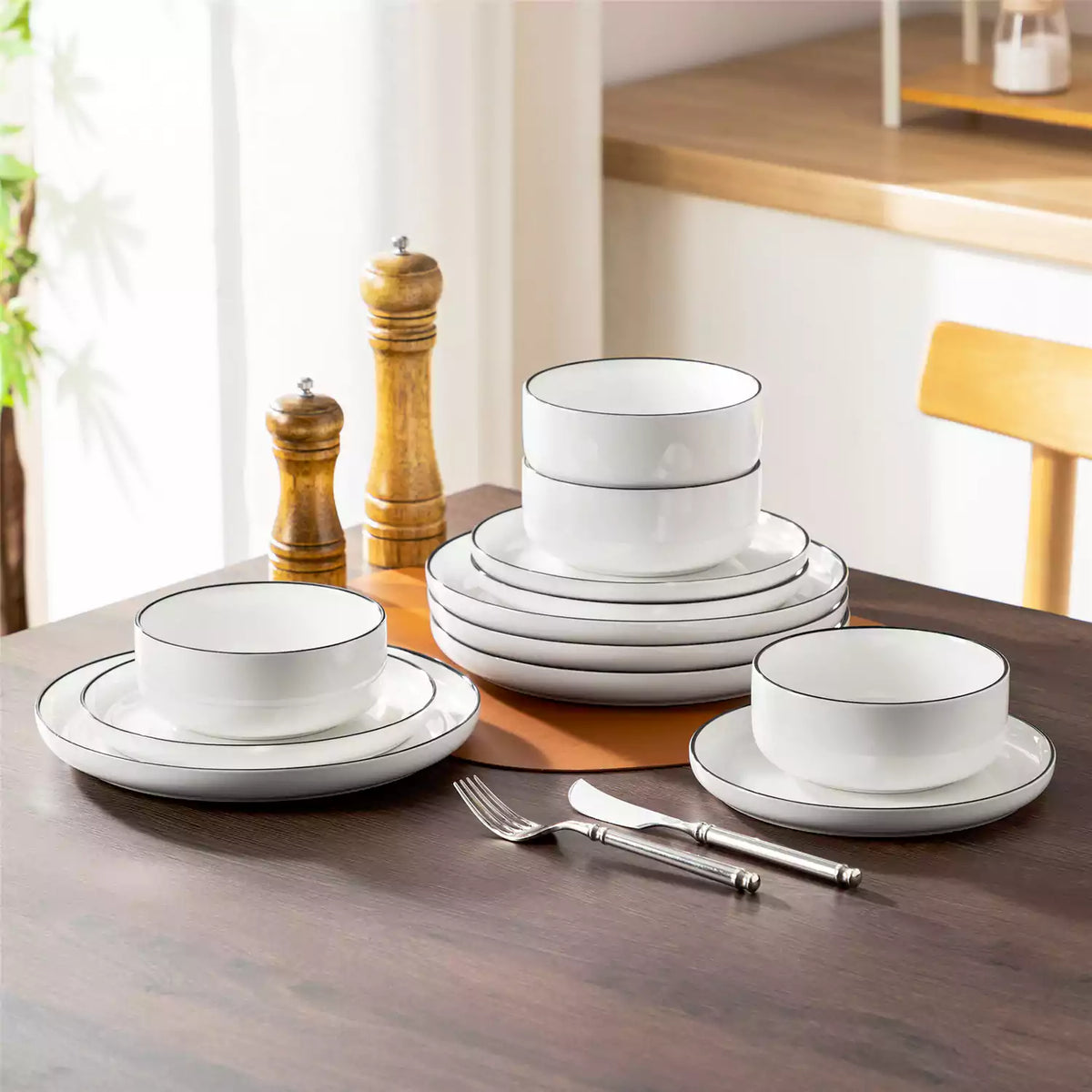 Luna Marble Pink 24 Piece Dinnerware Set for 8