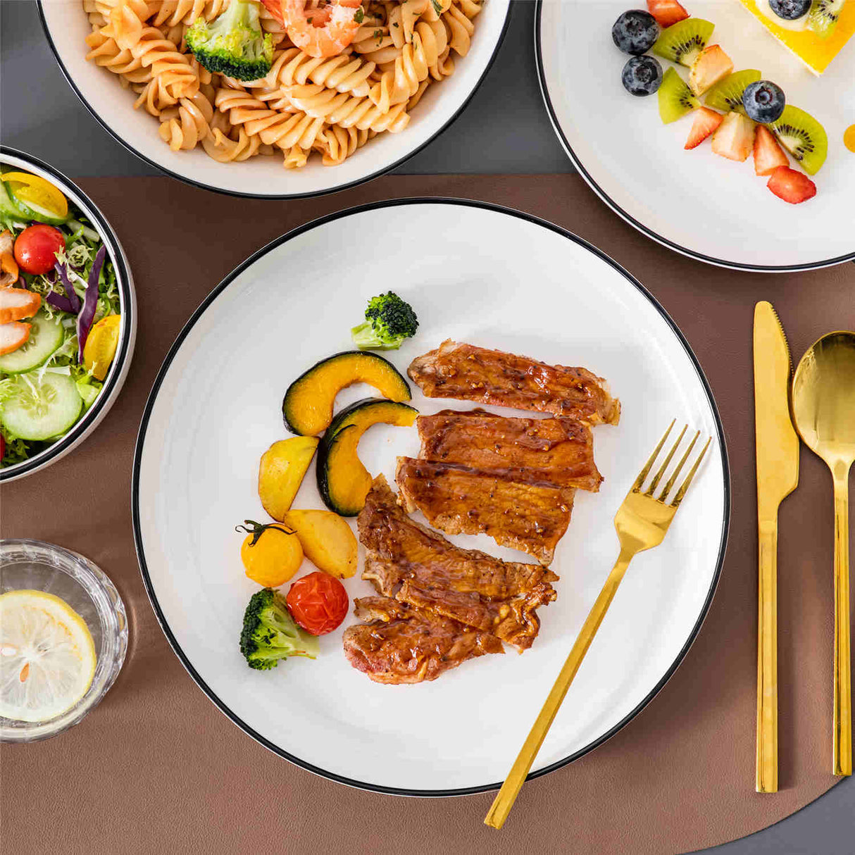 Luna 16 Piece Dinnerware Set