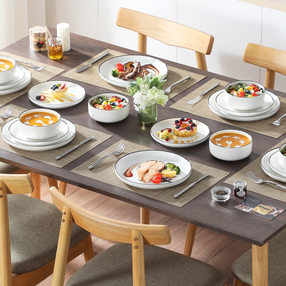 Luna 18 Piece Dinnerware Set for 6