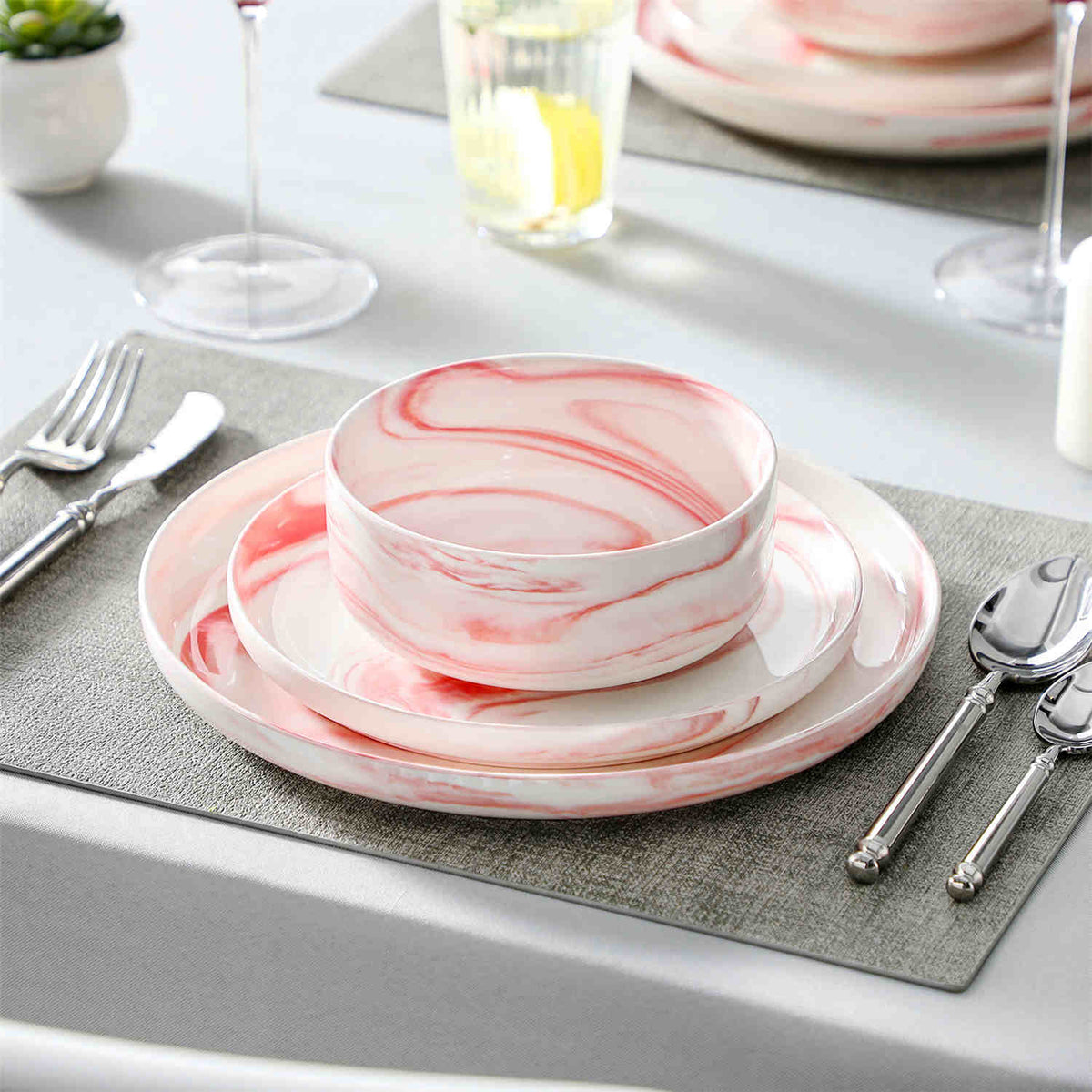 Luna Marble Pink 18 Piece Dinnerware Set