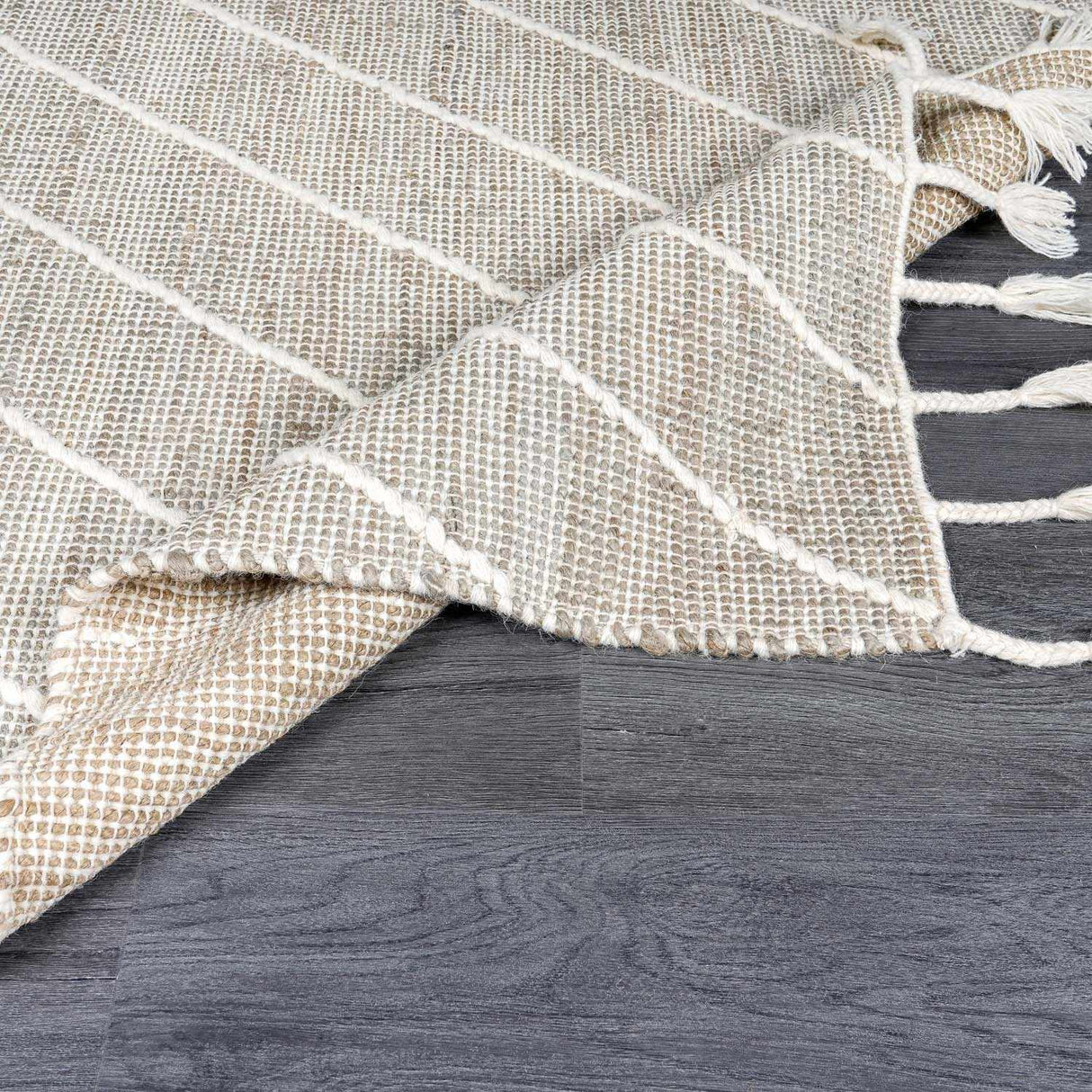 Marbletown Jute&Wool Blend Rug with Tassels - Clearance
