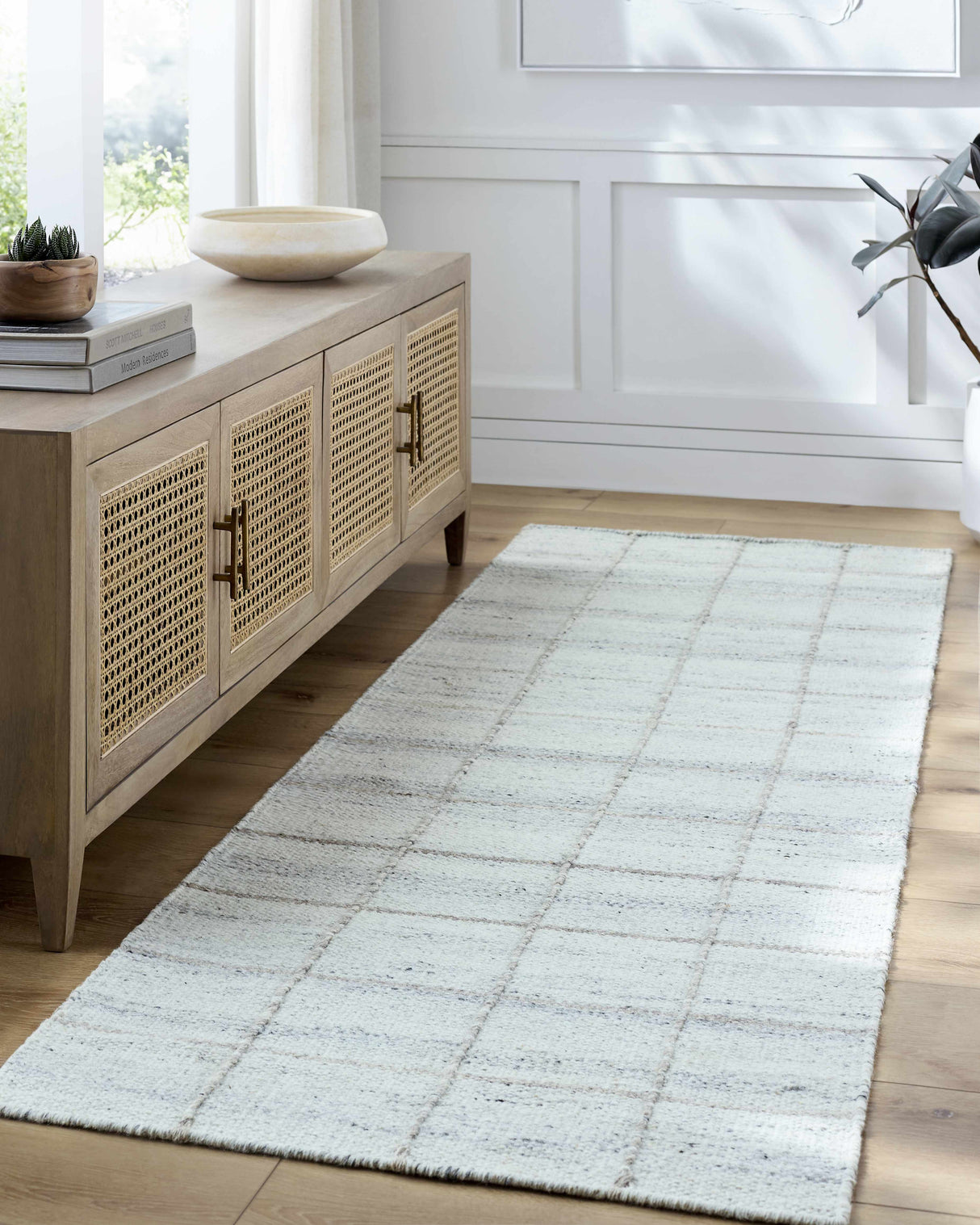 Nissa Light Gray Checkered Wool Rug