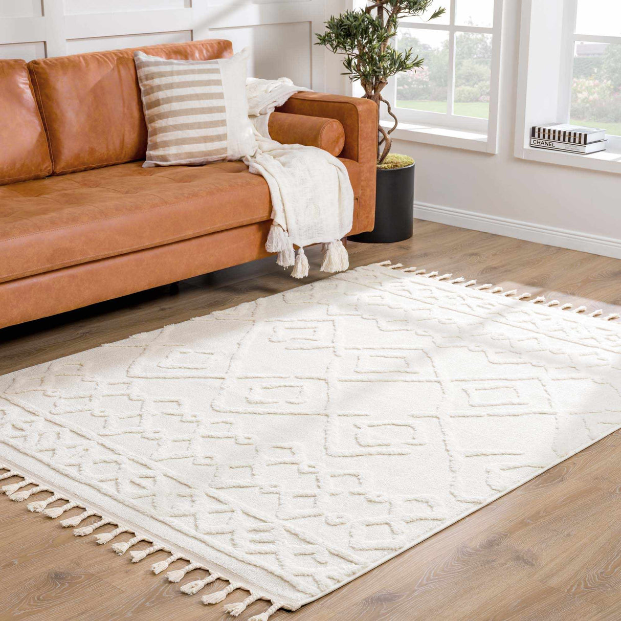 Gyundyukoru Area Rug