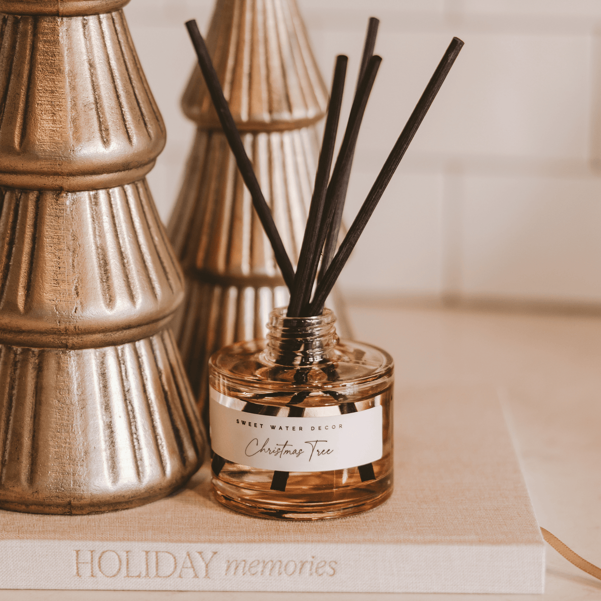 Christmas Tree Tinted Glass Jar Reed Diffuser
