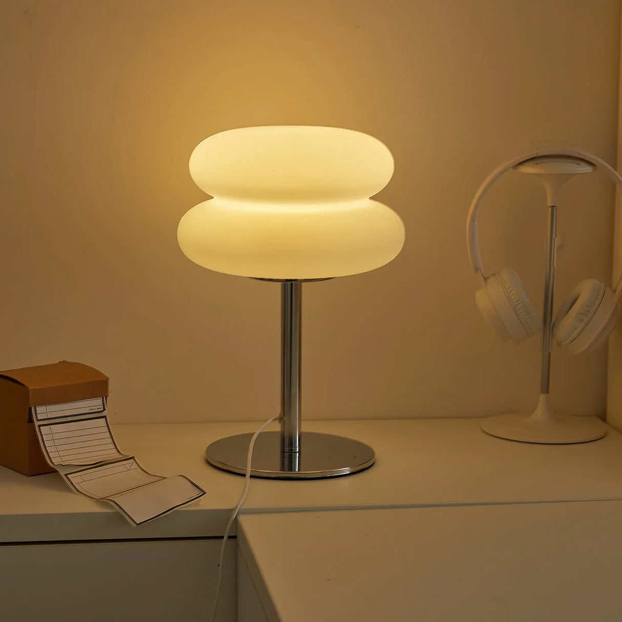 Creamy Style Bedside Table Lamp USB Plug 3 Color Dimmable Living Room Light