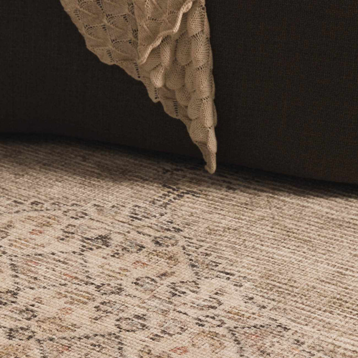 Lila Medallion Off-White Area Rug