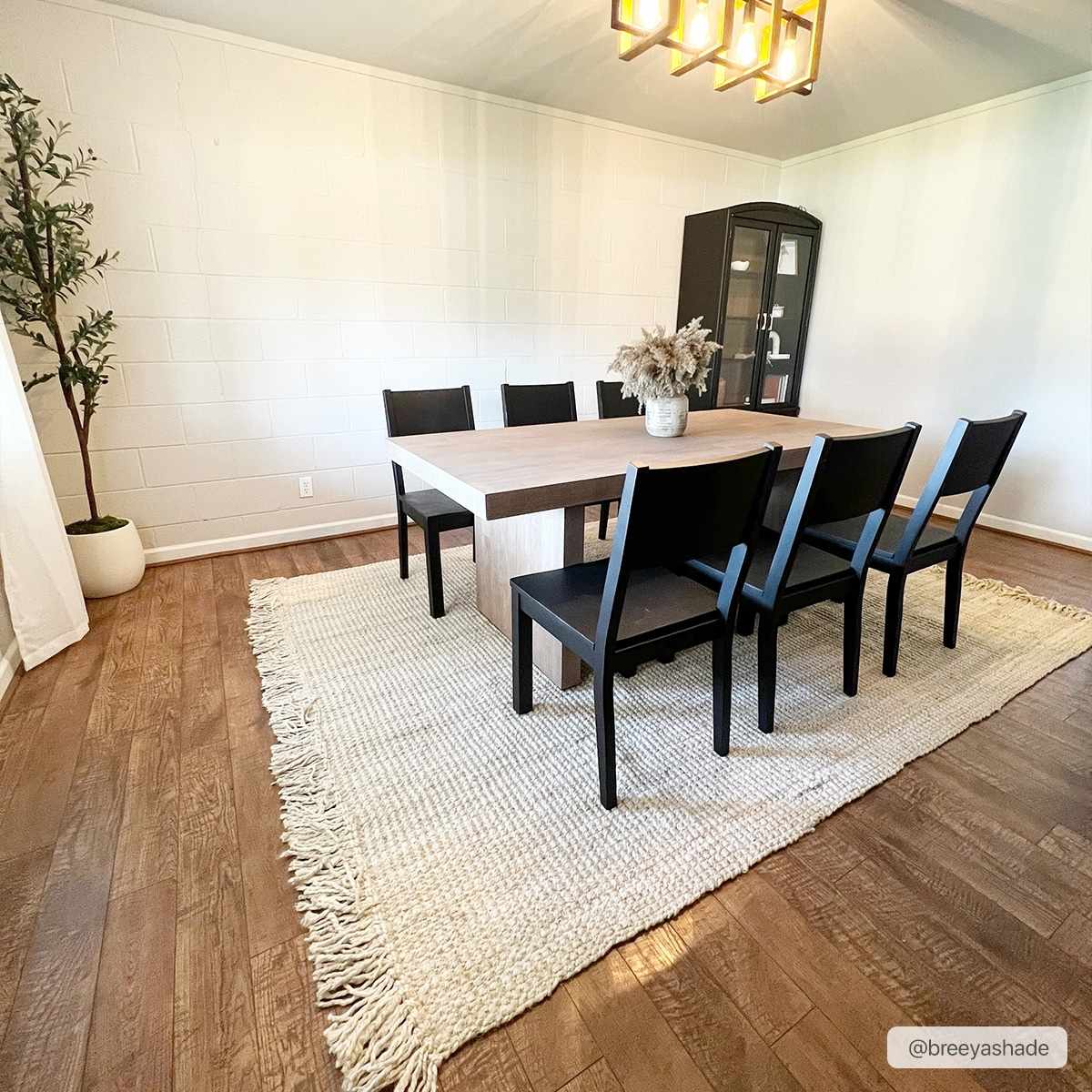 Boutique Rugs Senneterre Bleached Jute Rug - view 11