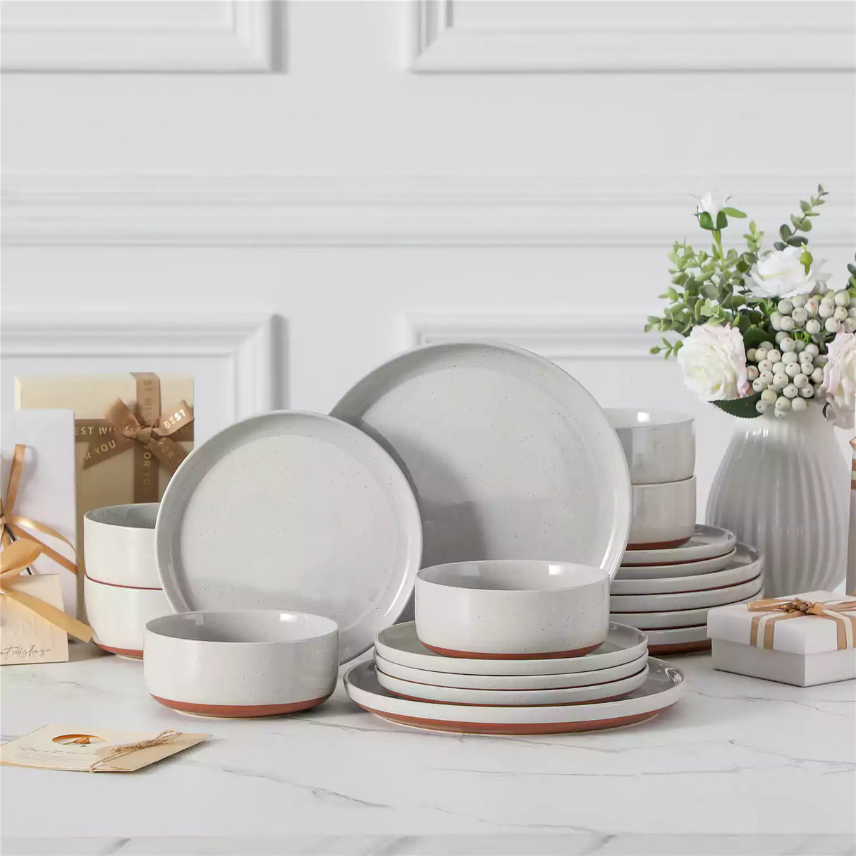 Tara Grey 18 Piece Dinnerware Set