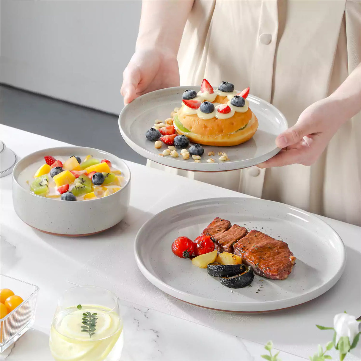 Tara Brown 18 Piece Dinnerware Set