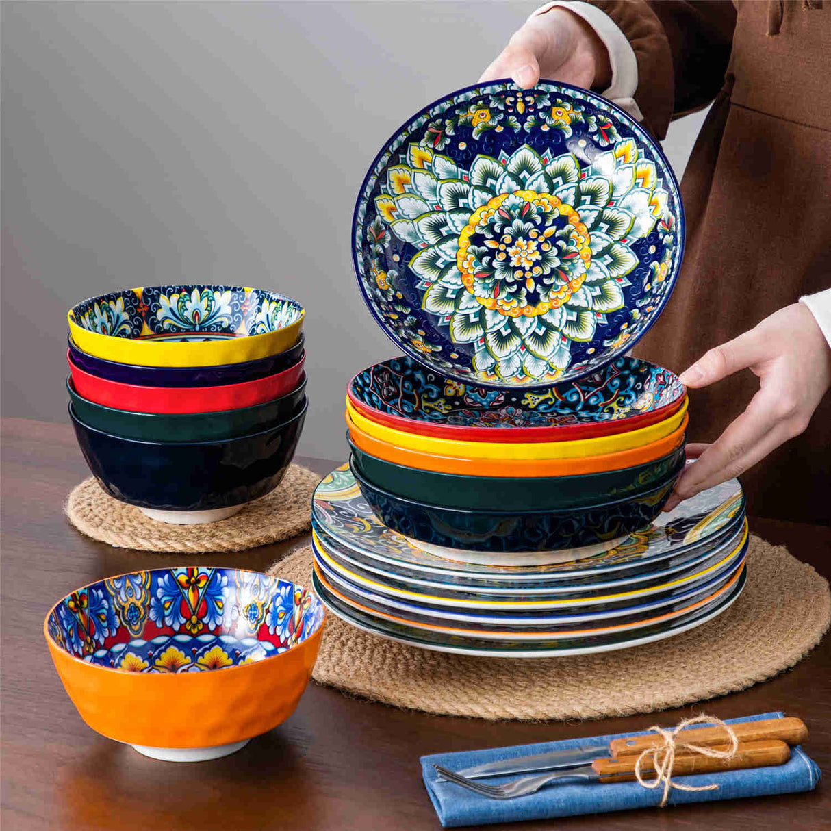 Simi 18 Piece Dinnerware Set