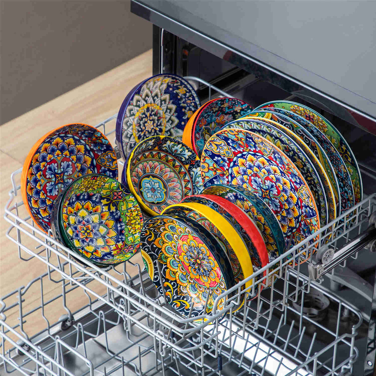 Simi 18 Piece Dinnerware Set