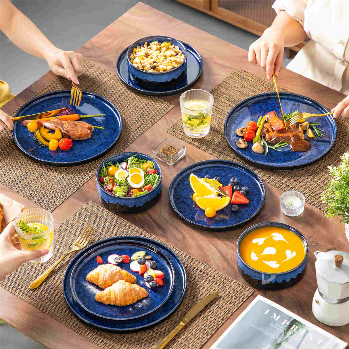 Starry Straight-Edge 12 Piece Dinnerware Set
