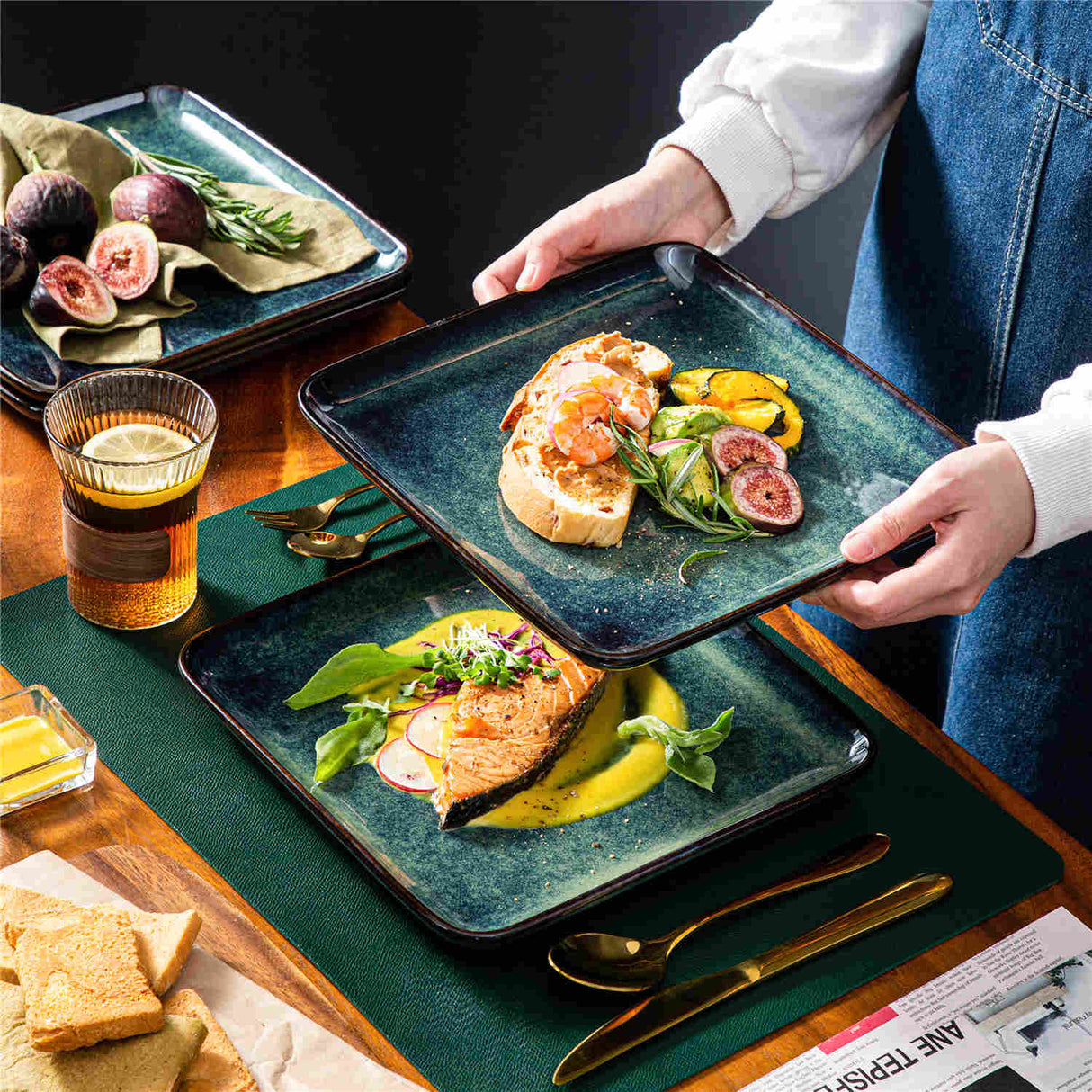 Stern Dinner Plates Set of 4