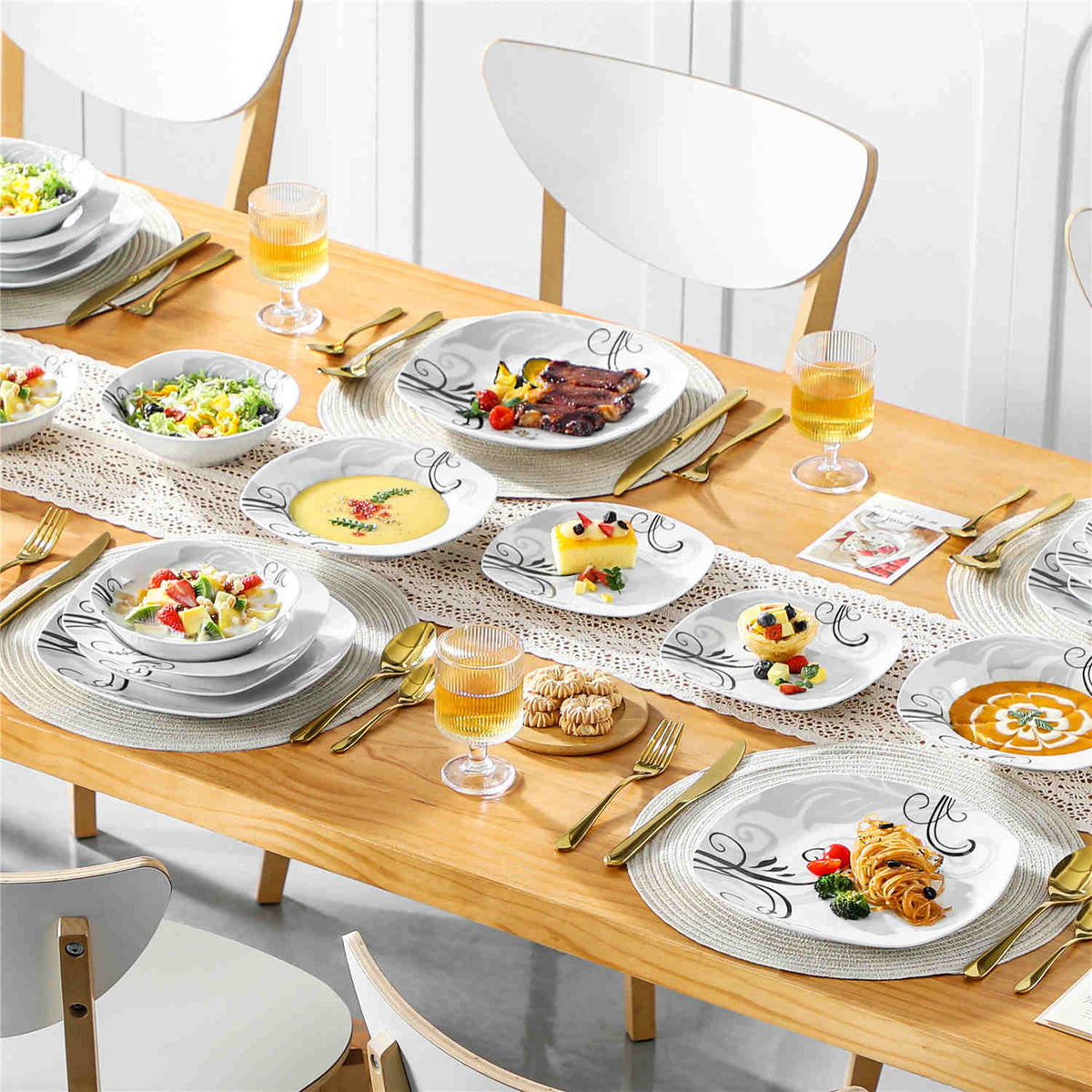 Zoey 24 Piece Dinnerware Set