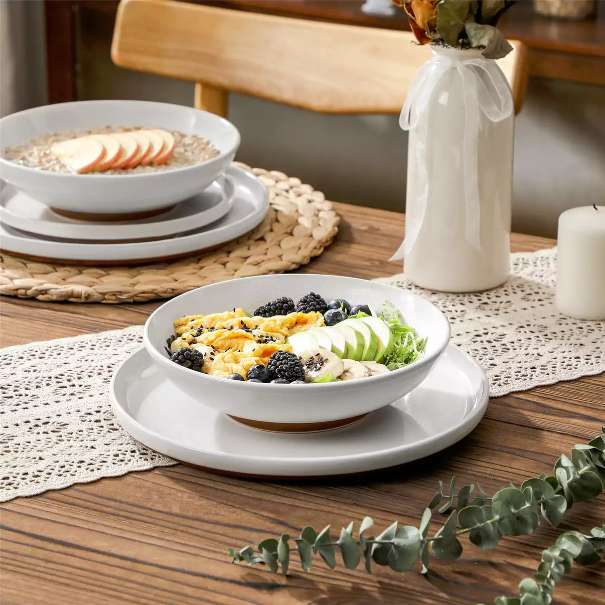 Zora 24 Piece Dinnerware Set