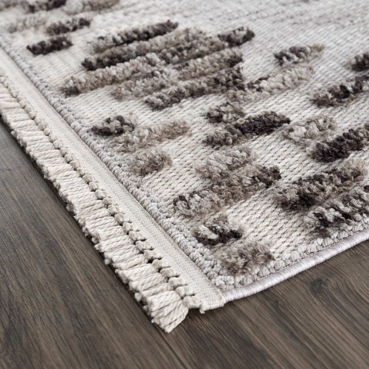 Cabarroguis Area Rug