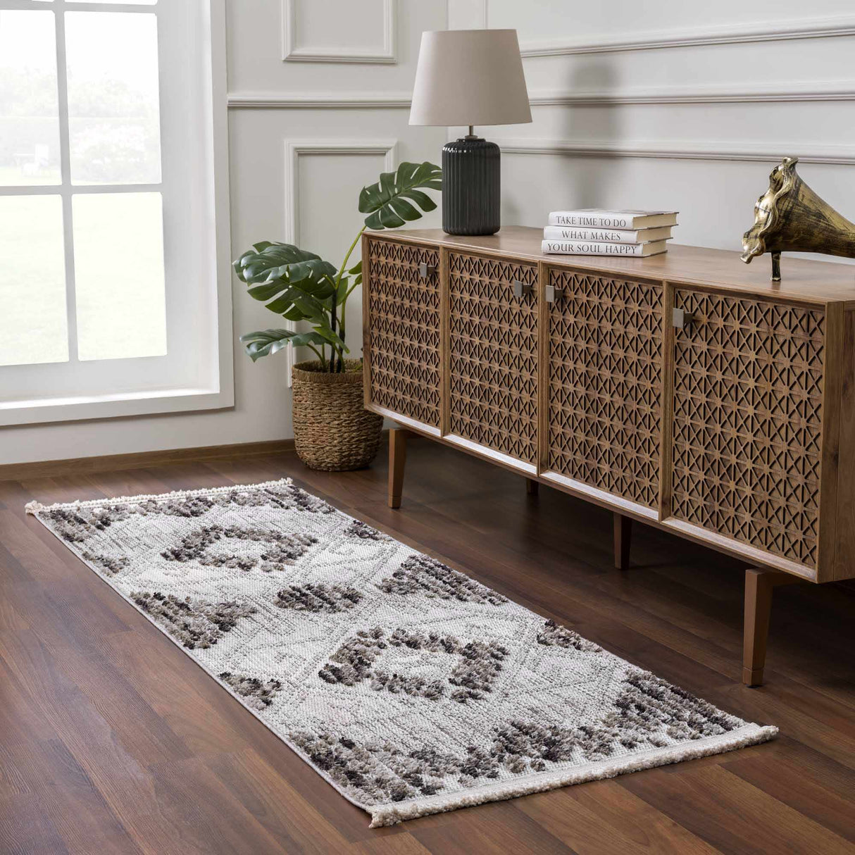Cabarroguis Area Rug