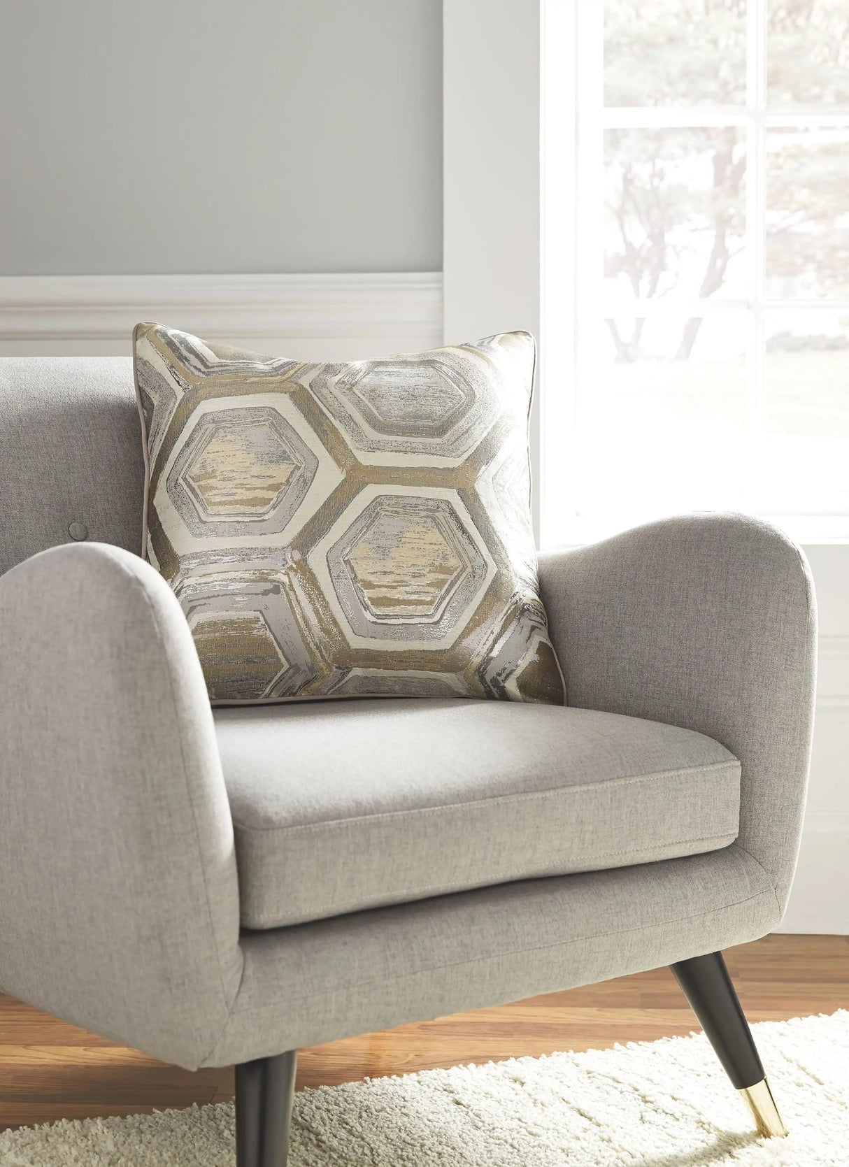 Meiling - Pillow - Best Buy Furniture