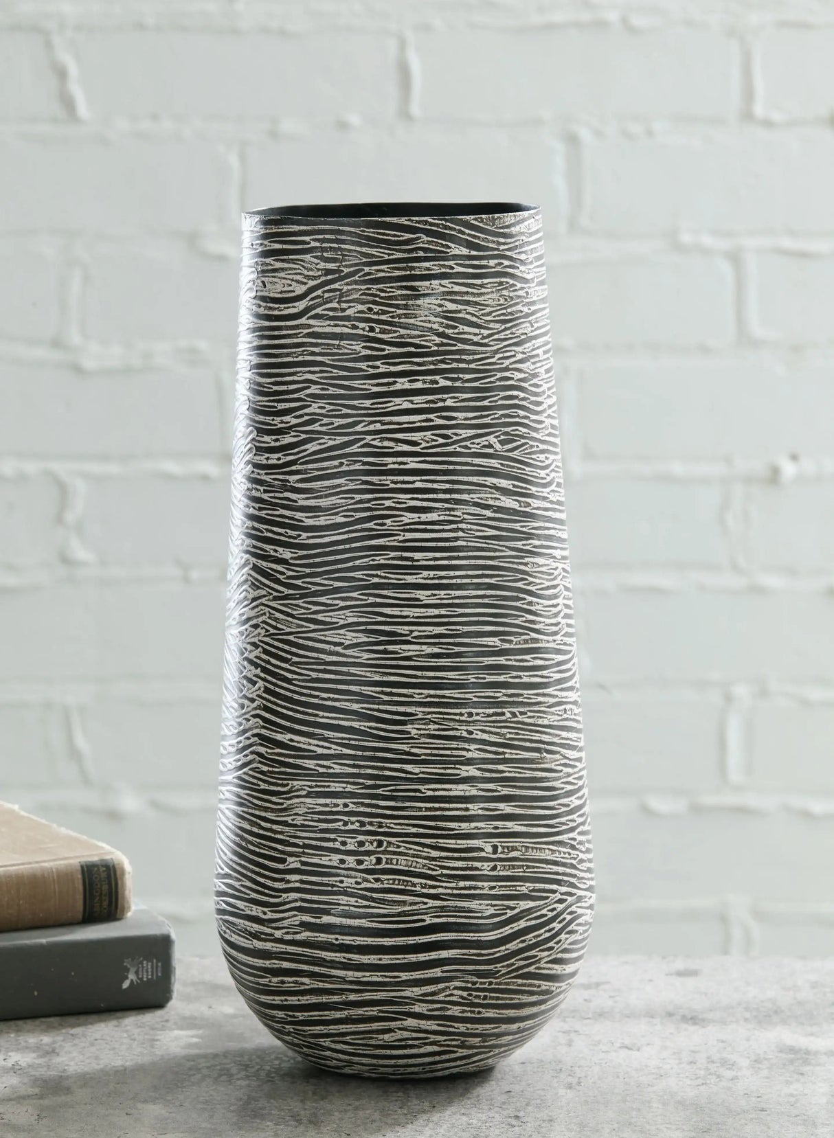 Fynn - Vase - Best Buy Furniture
