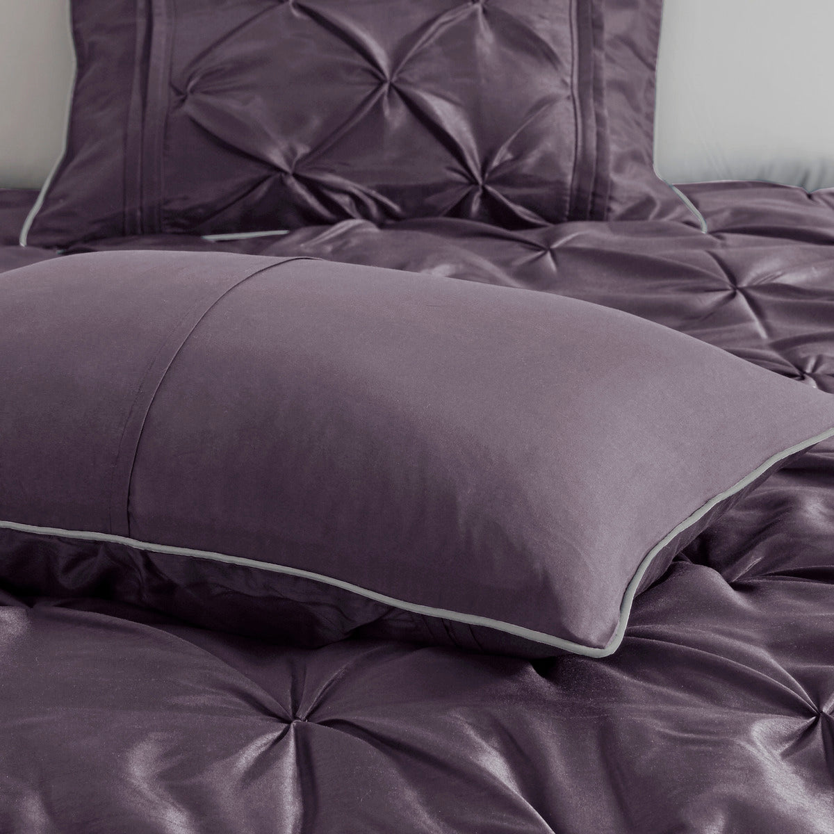 7 Piece Tufted Comforter Set Plum Queen