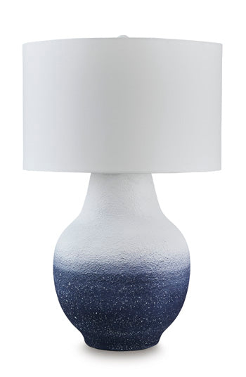 Dashland Metal Table Lamp