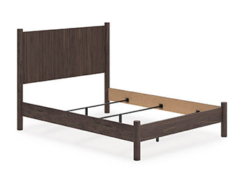 Pamytta Panel Footboard with Rails Queen