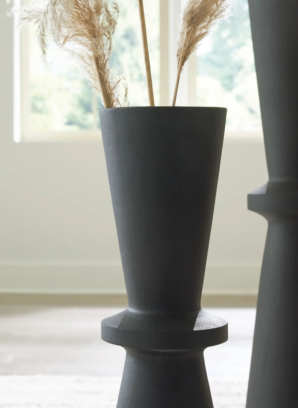 Collisten - Vase - Best Buy Furniture