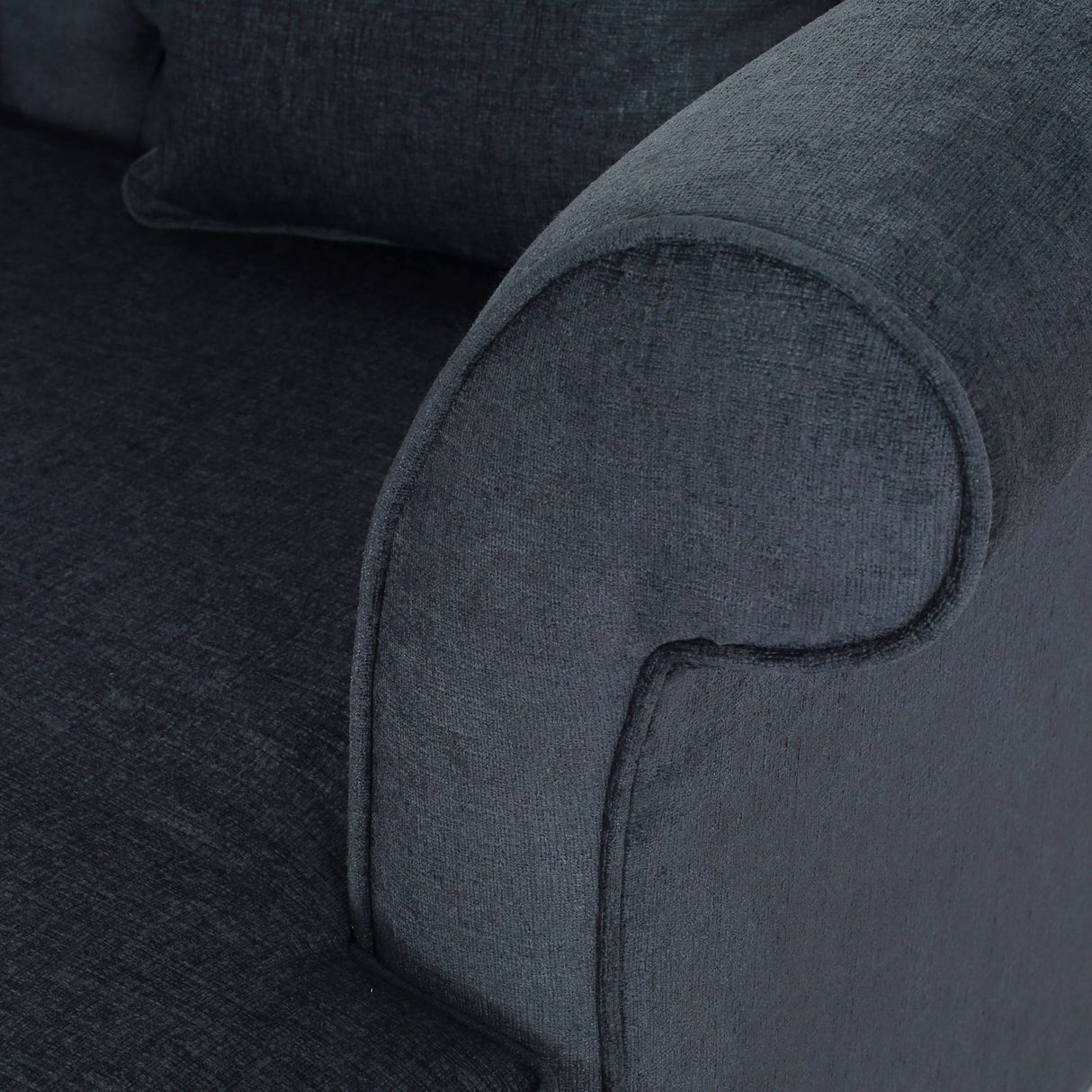 Upholstered Chaise Lounge With Scroll Arms, Turned Legs And 2 Pillows