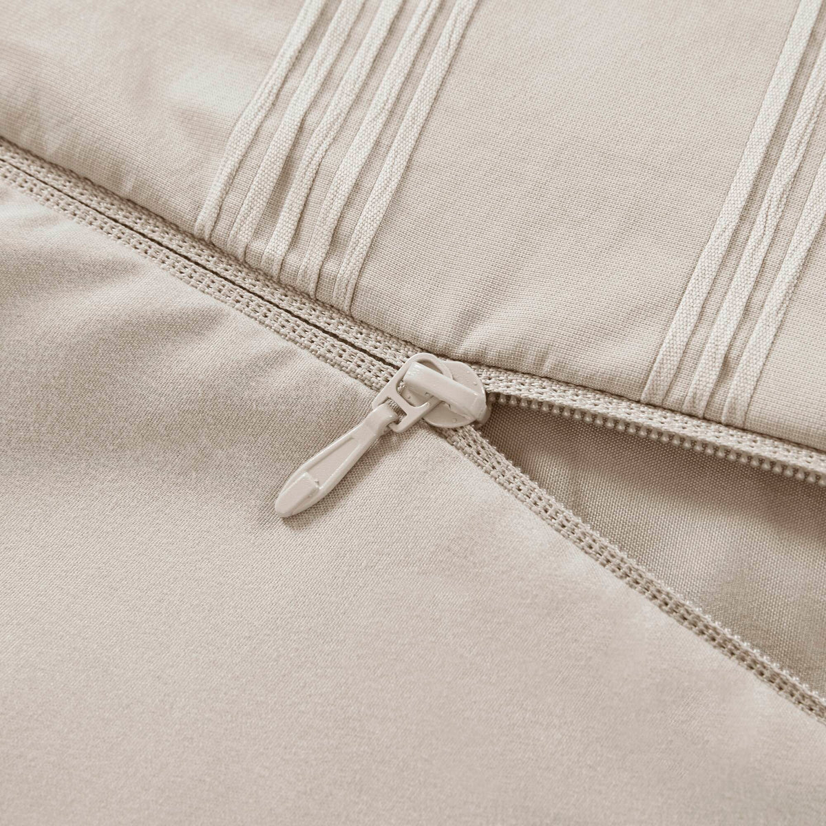 Striped Full Woven Duvet Set with 2 Pillow Shams - Full Size
