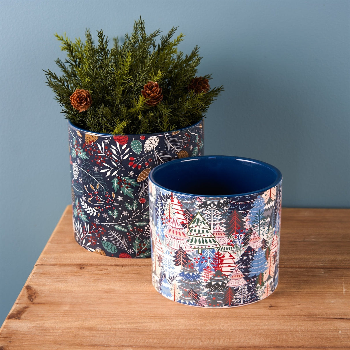 Berry-and-Pine-Tree-Holiday-Planter-(Set-of-4)-Christmas-Decor