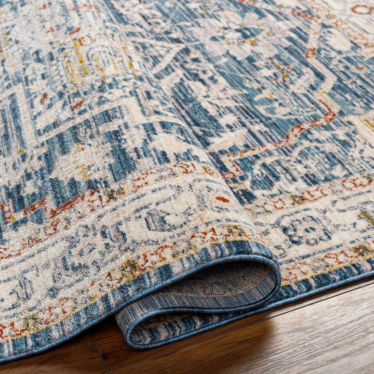 Bree Traditional Style Rug - Clearance
