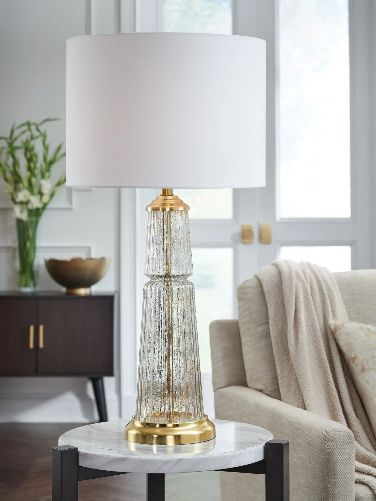 Bakersboro - Glass Table Lamp - Clear / Gold Finish - Best Buy Furniture