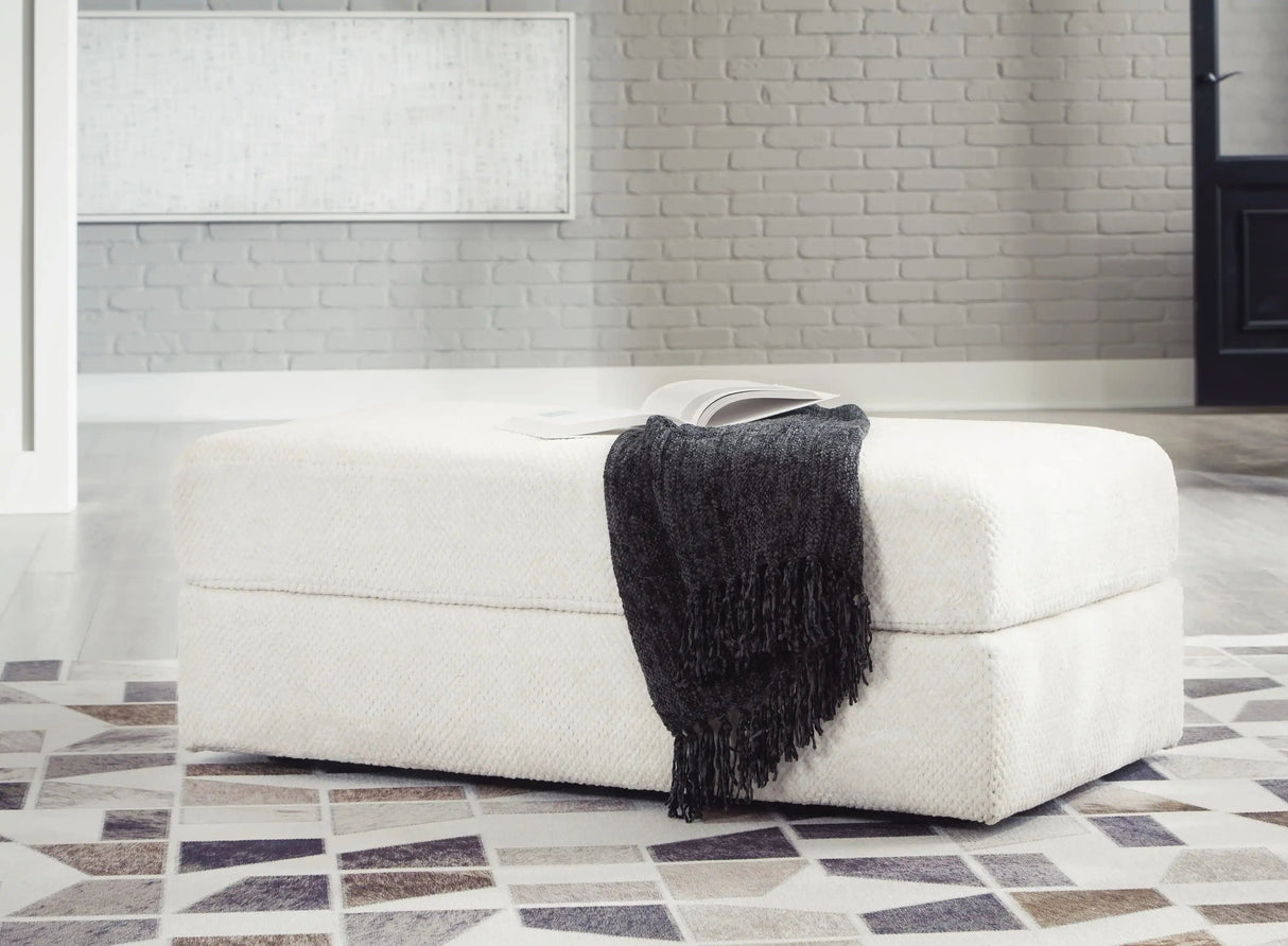 Karinne - Oversized Accent Ottoman - Best Buy Furniture