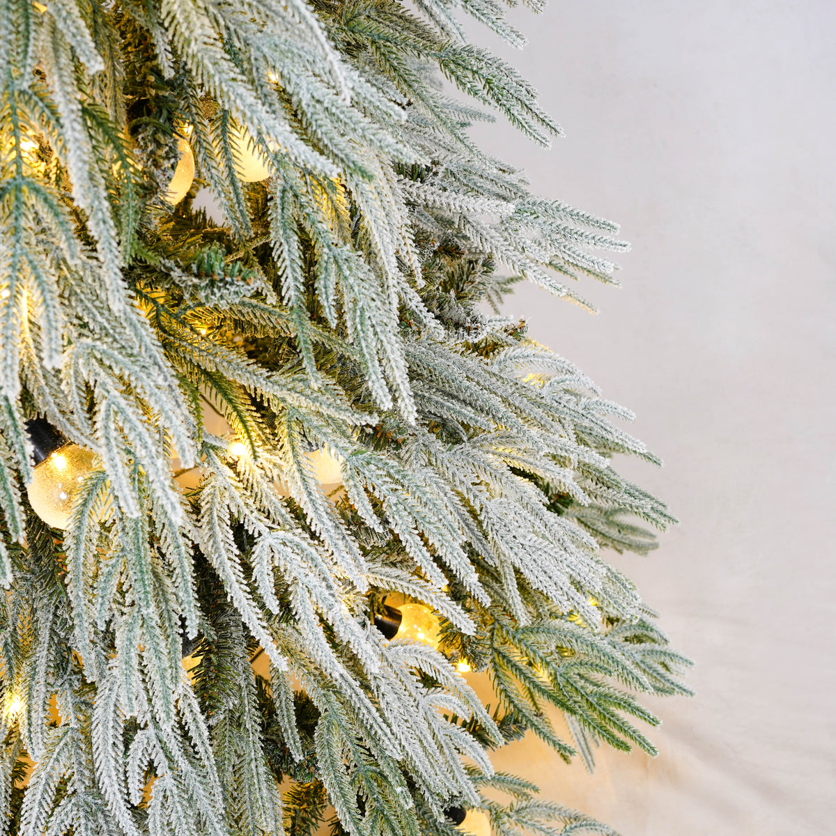 5FT Pre-Lit Spruce Snow Flocked Christmas Tree
