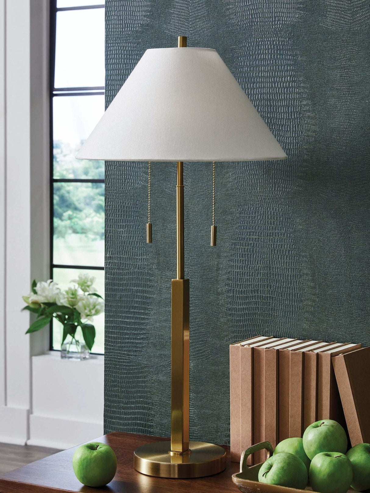 Haigwood - Metal Lamp - Best Buy Furniture