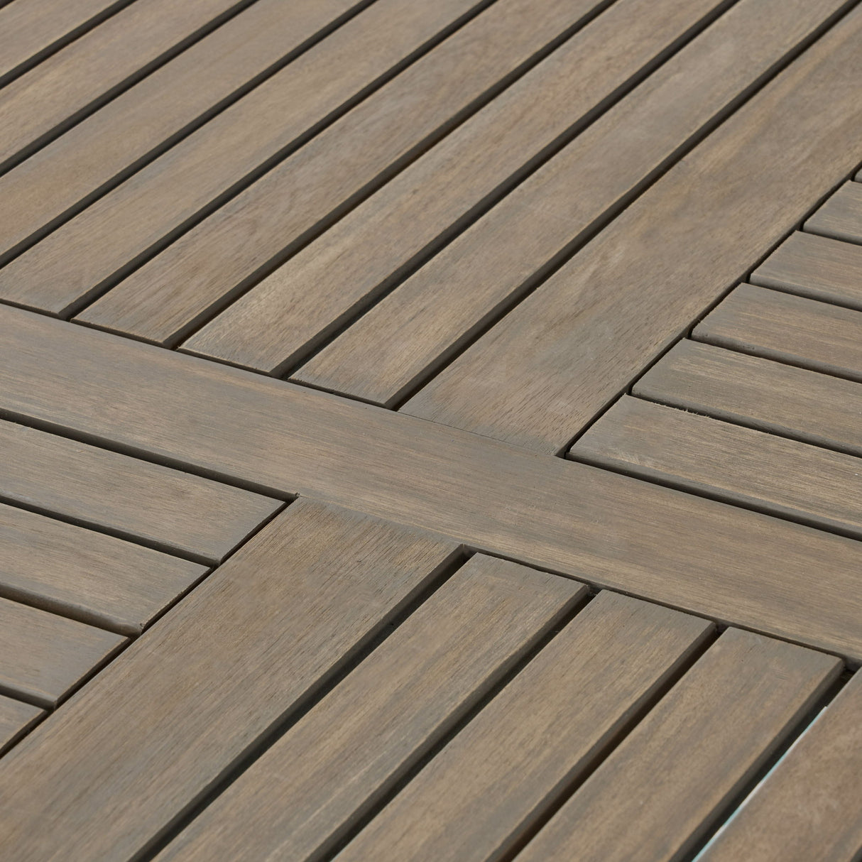 Hermosa - Outdoor Acacia Wood Table Circular Design