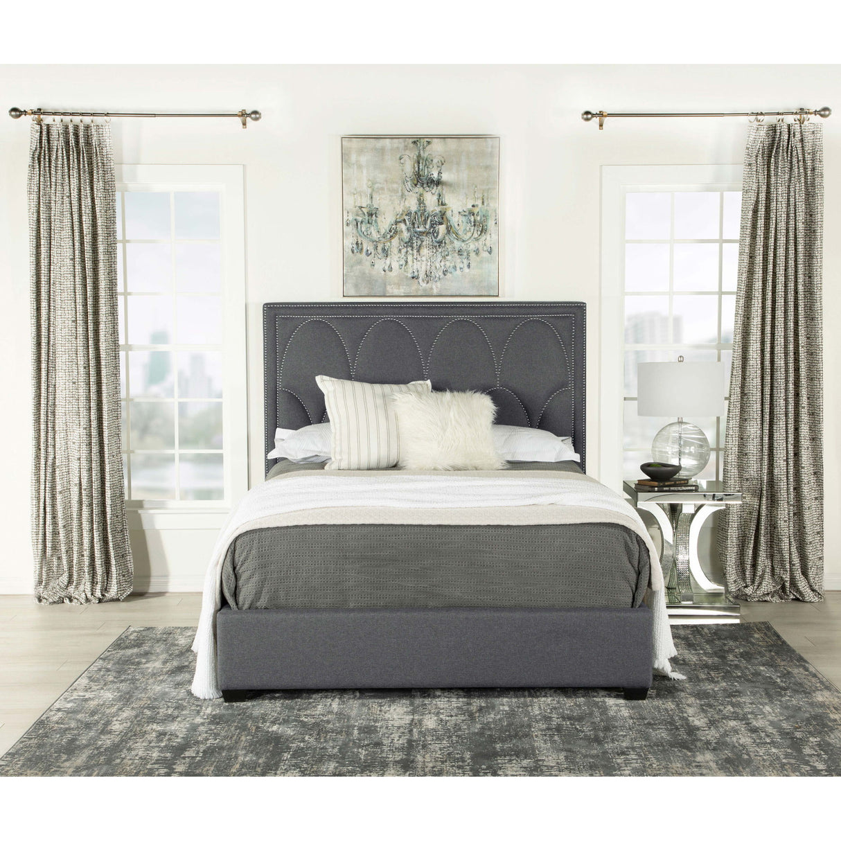 Maille - Panel Bed With Scalloped Headboard