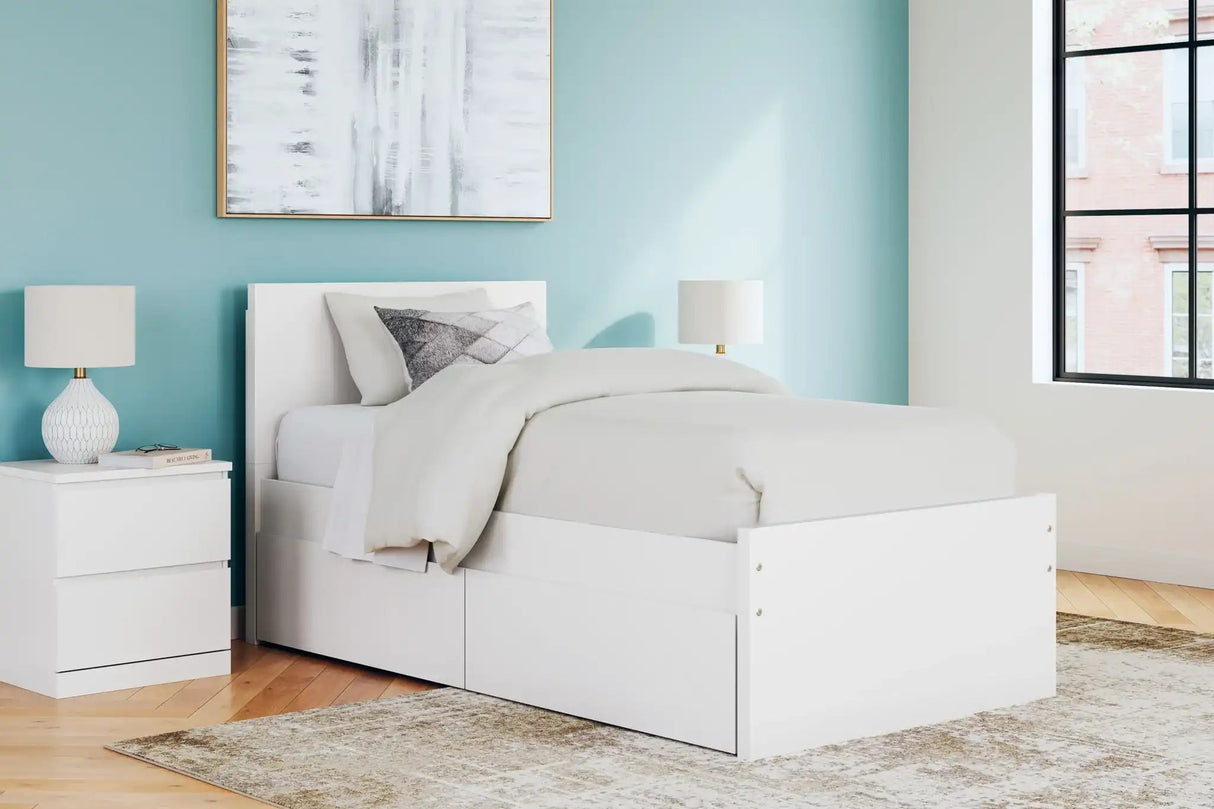 Onita - Panel Platform Bed - Best Buy Furniture