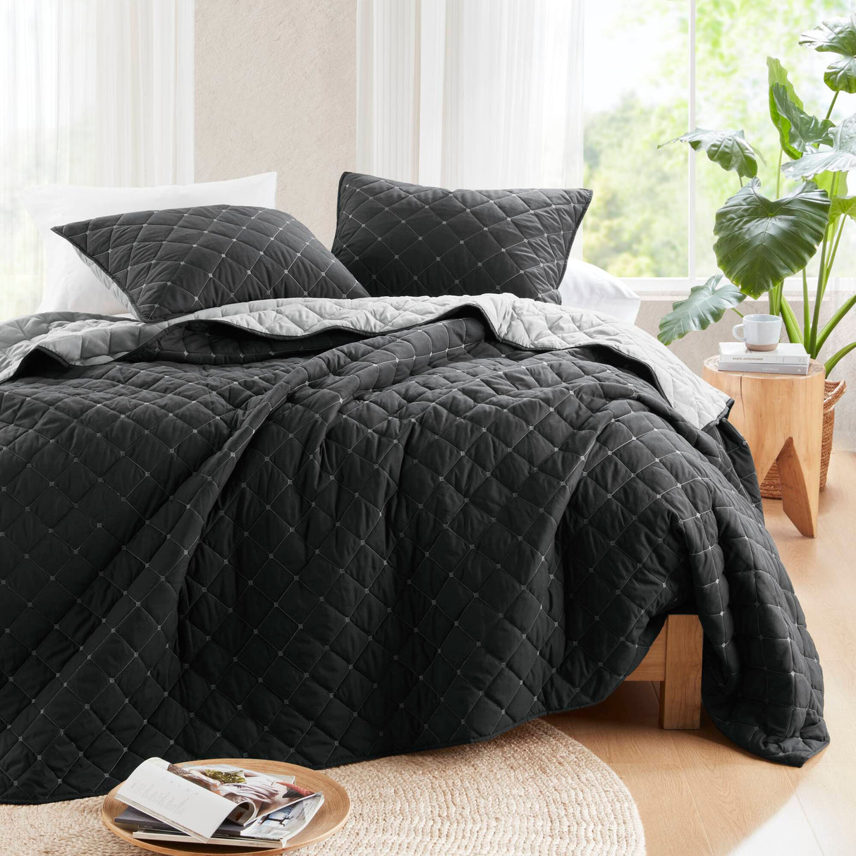 7 Piece Stripe Comforter and Quilt Set - King/Cal King
