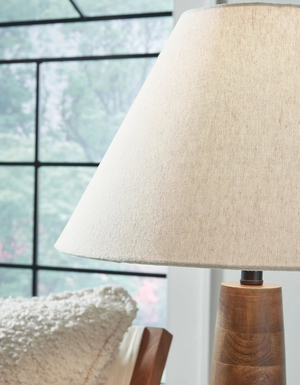 Danset - Wood Lamp - Best Buy Furniture