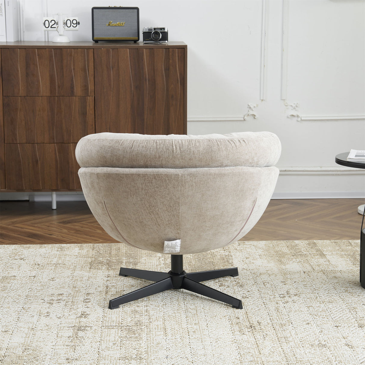 Modern Office Chair With 360 Degree Swivel