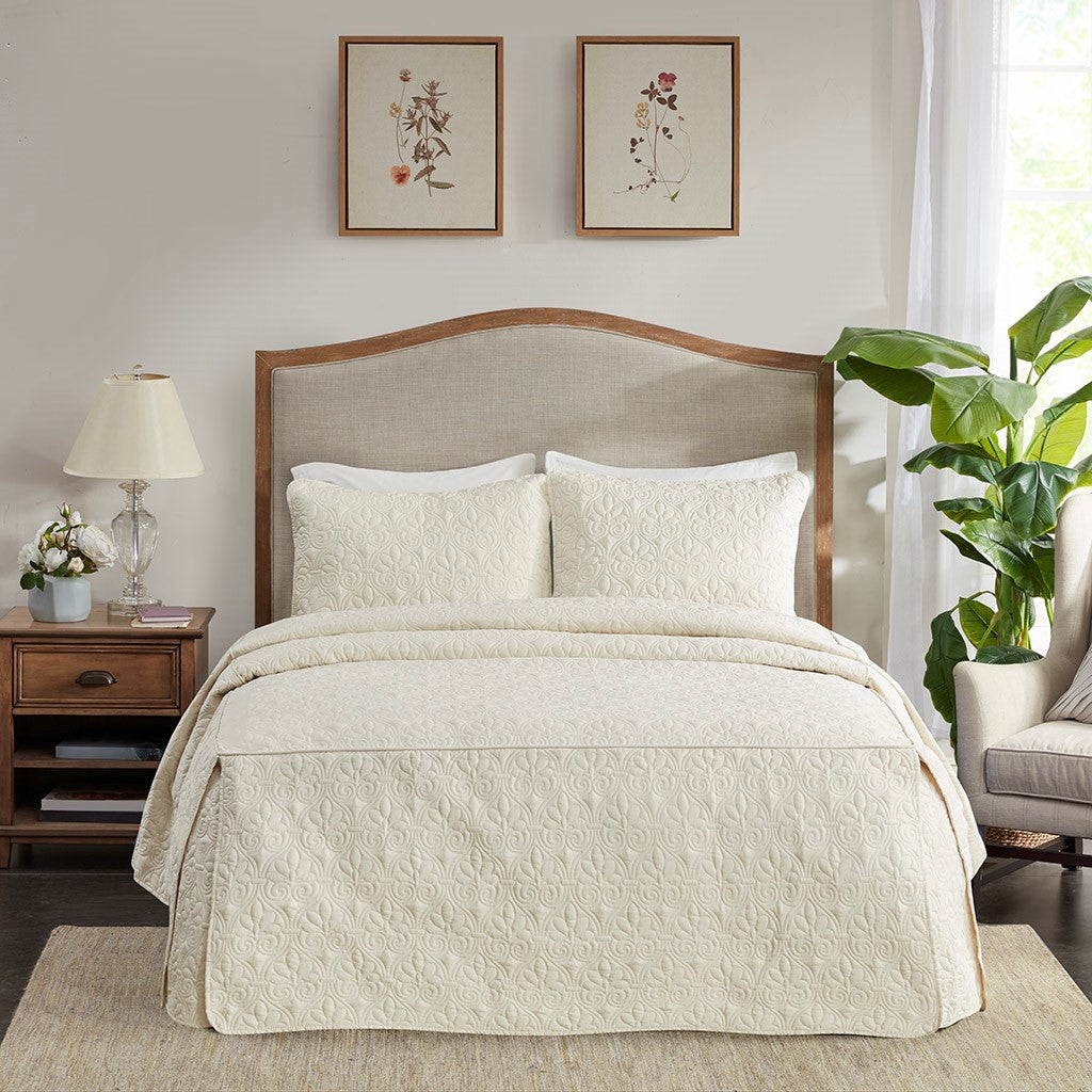 3 Piece Split Corner Pleated Quilted Bedspread