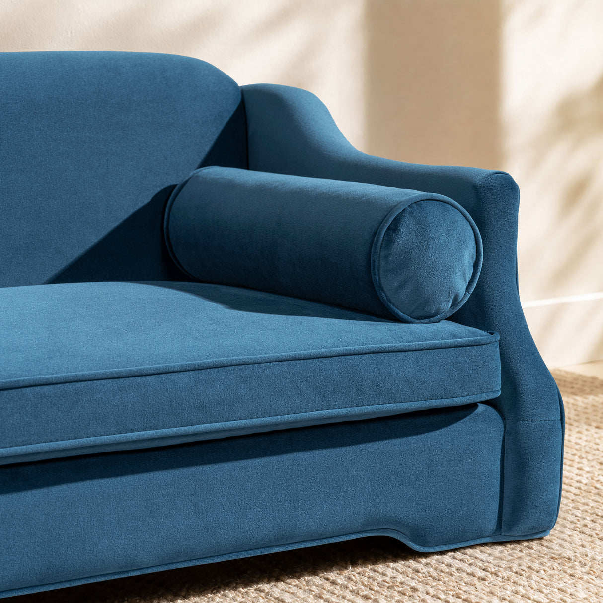 Paloma 35.5" Dog Sofa Bed, Medium, Satin