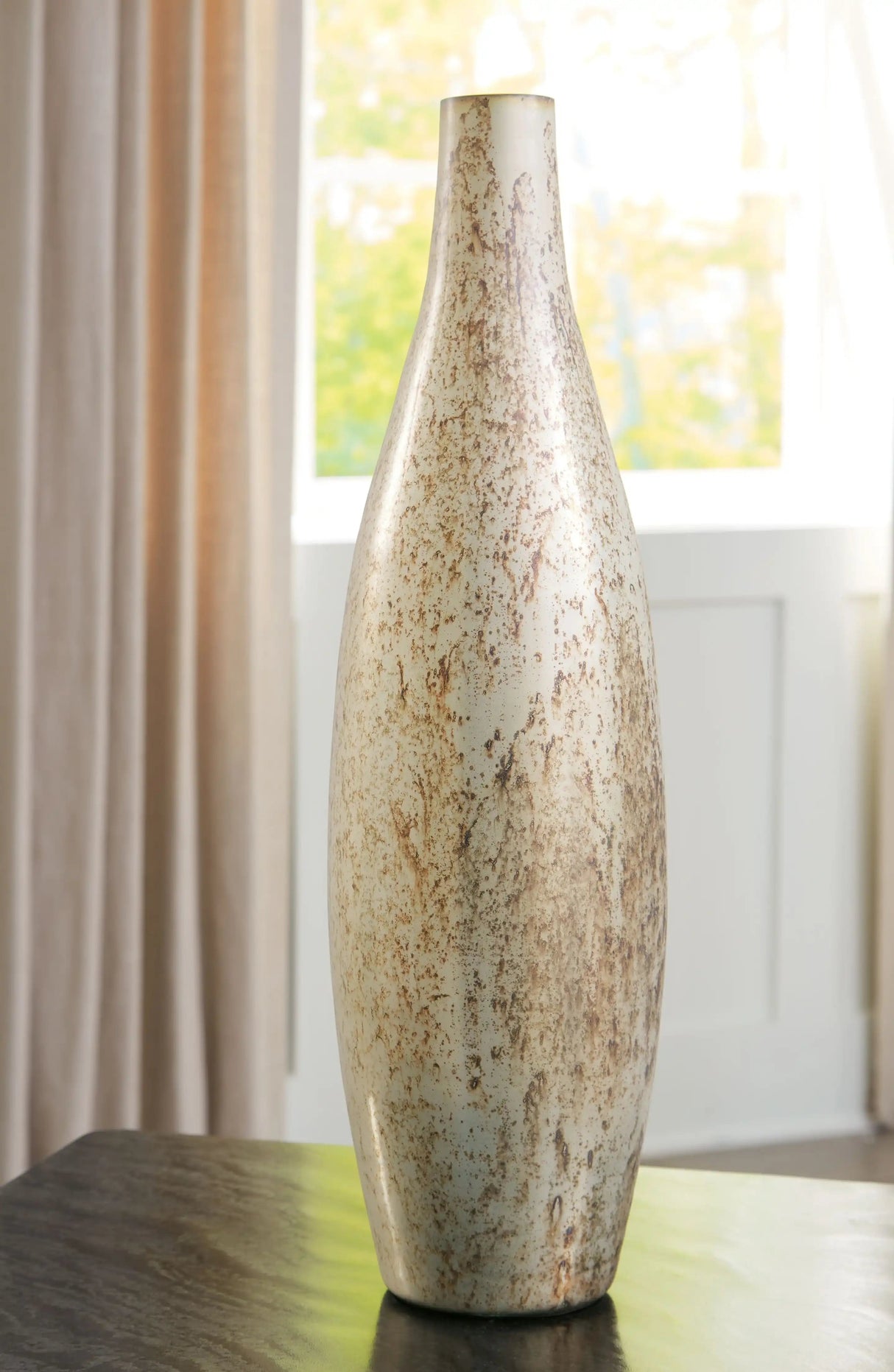 Plawite - Vase - Best Buy Furniture