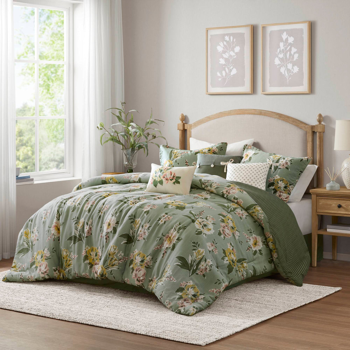 7-Piece Queen Vin Floral Comforter Set, Green