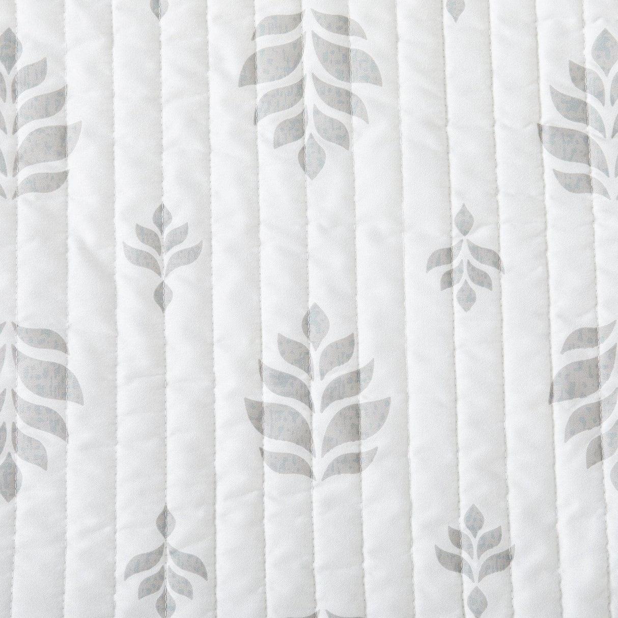 3-Piece French Floral Quilt - Colette Collection