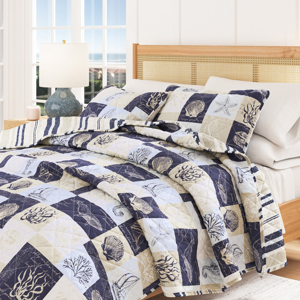 Great Bay Home Caspian Collection Coastal Patchwork Quilt Set - view 5