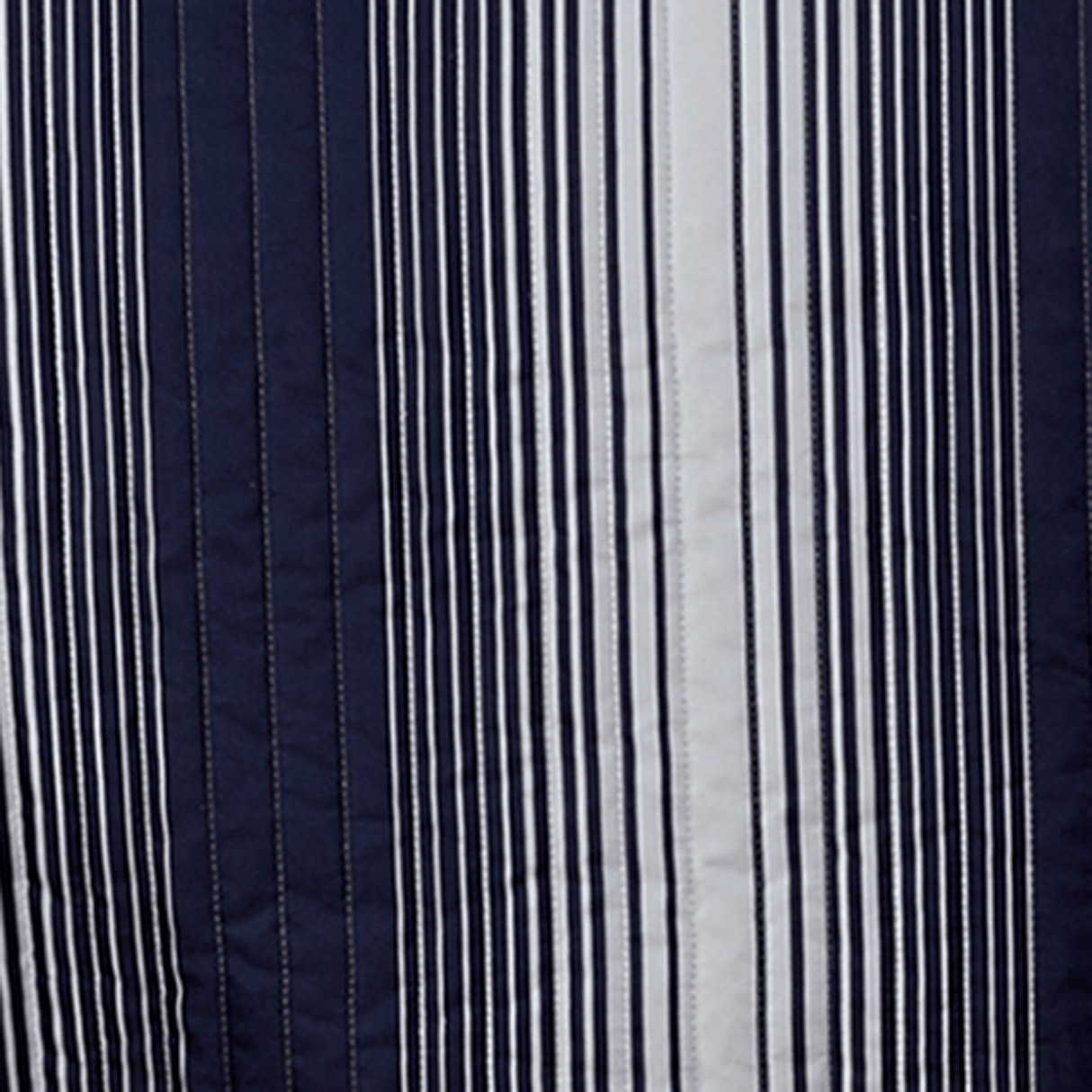 Everette Collection 3 Piece Ombre Striped Quilt Set