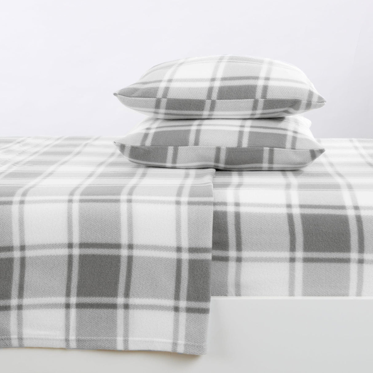 4-Piece Printed Fleece Sheet - Dara Collection